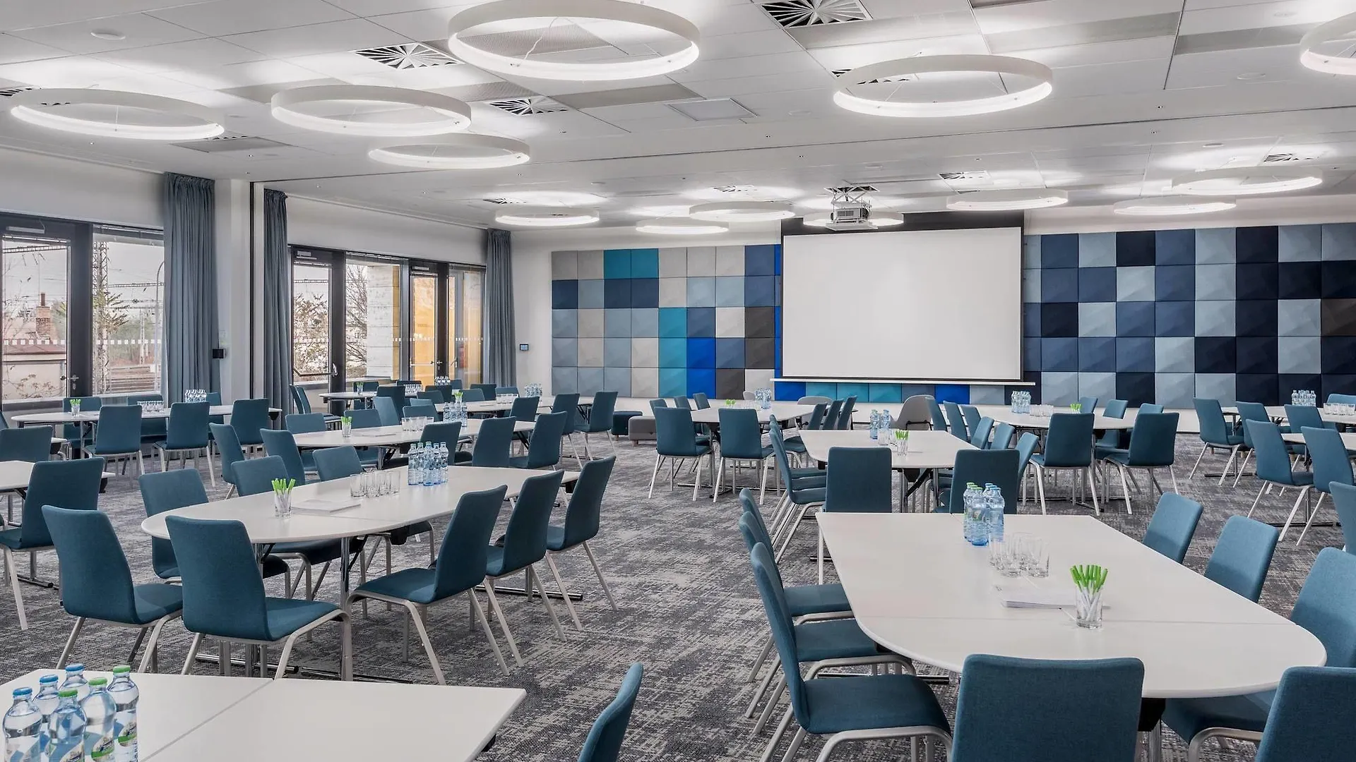 Courtyard By Marriott Brno Hotell