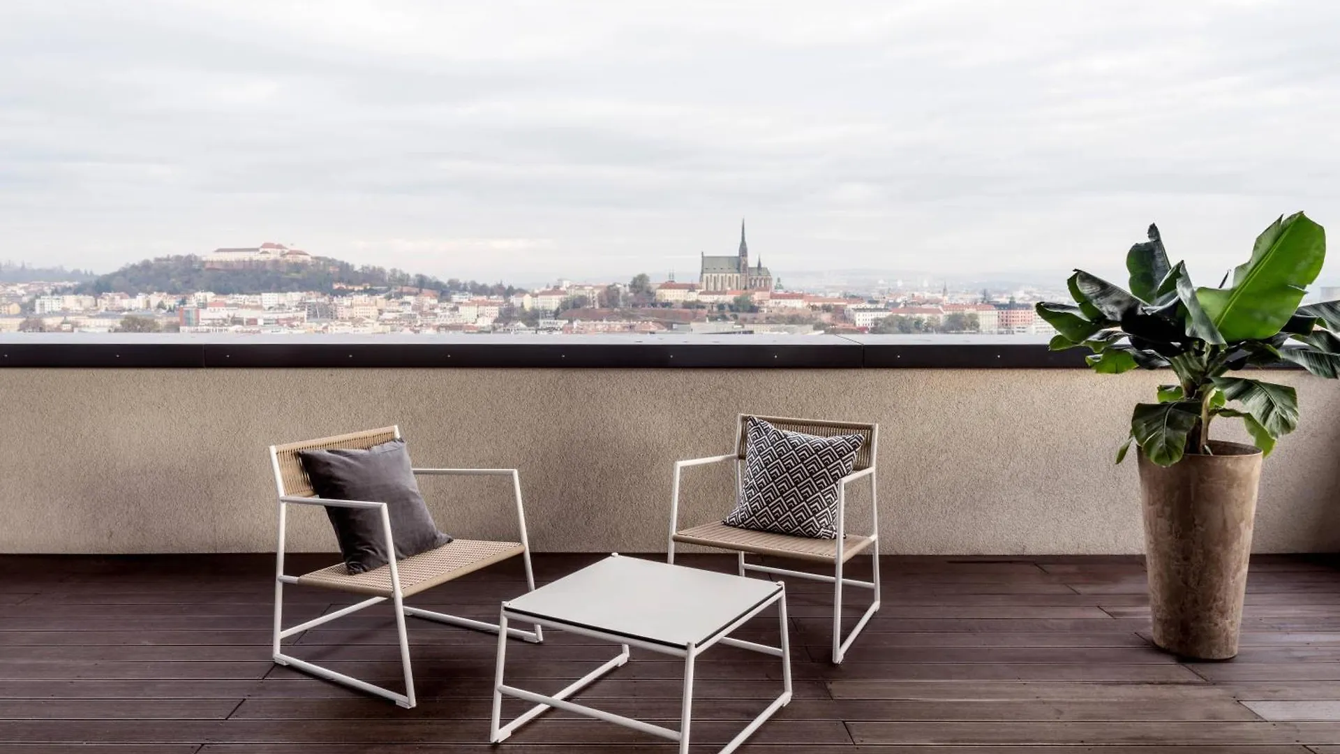 Courtyard By Marriott Brno Hotell