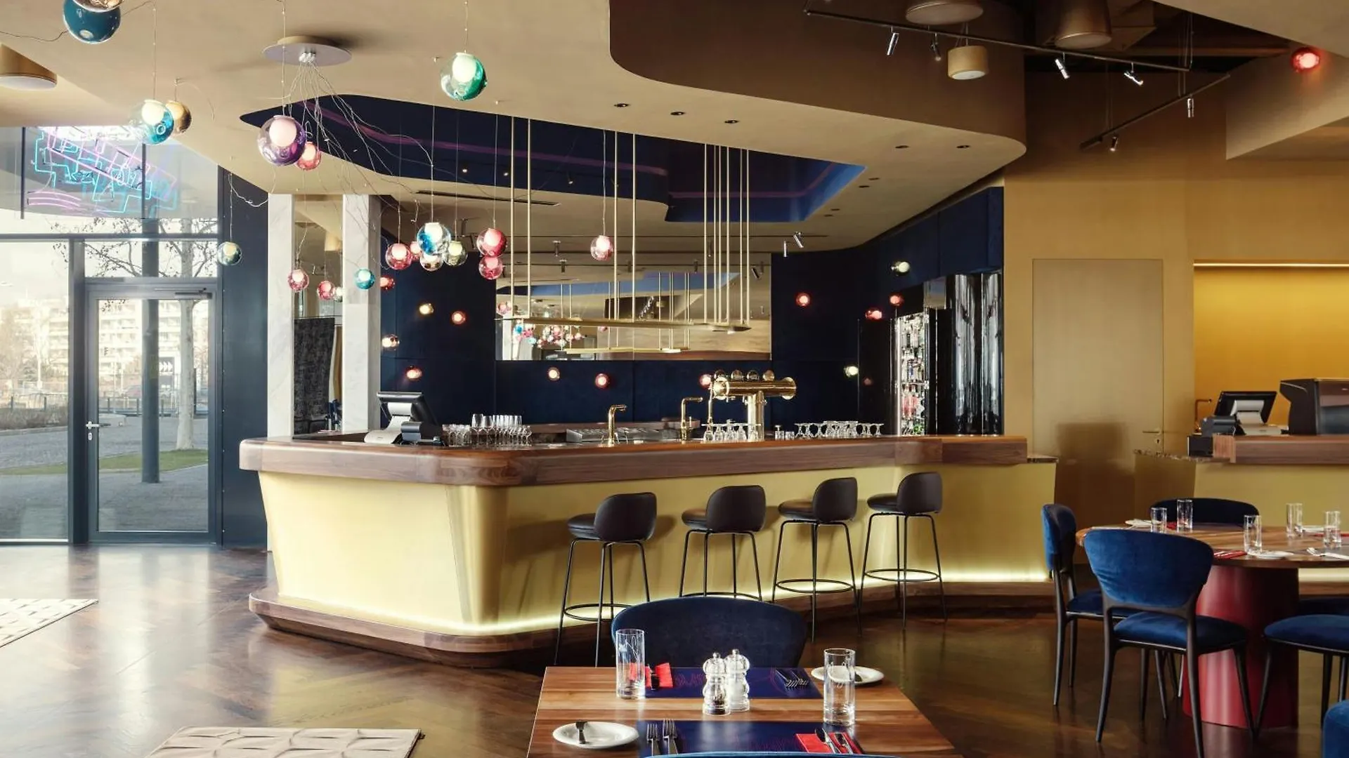Courtyard By Marriott Brno 4*,